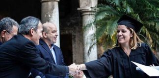El señuelo de la excelencia educativa Graduación