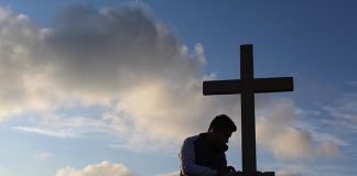 Frente a un nuevo ateísmo, nueva evangelización Encuentro