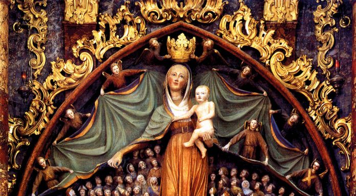 Maternidad cuidadosa de la historia de los hombres Maternidad cuidadosa de la historia de los hombres