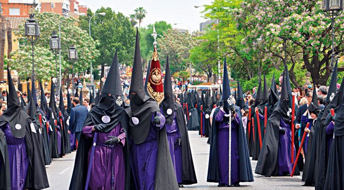 Un mundo descreído. Religiosidad popular Religiosidad popular. Foto: Luisfpizarro