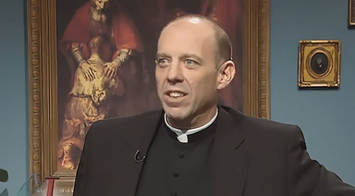 P. Carl Beekman: de metodista a católico (y hoy sacerdote) P. Carl Beekman