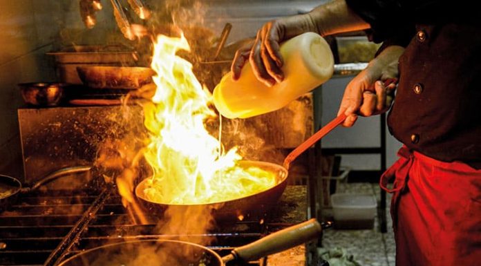Nuestra vocación católica misionera Cocinando