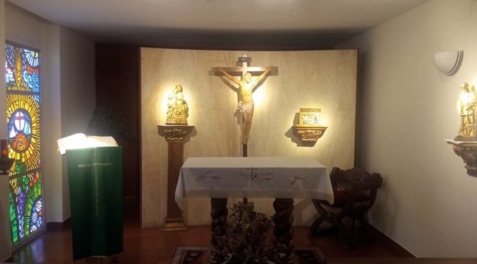 Belleza Trinidad Altar mayor Hogar de Zamora
