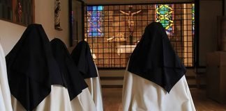 ¿No se aburren ahí dentro, hermanas? Carmelitas Descalzas de León