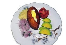 Yuca rellena a la peruana Yuca rellena de carne