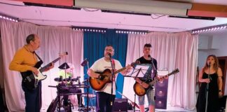 El Grupo Puerta Abierta Grupo Puerta Abierta, conjunto de música católica de pop y rock nacido en 1989 en la parroquia San Juan Bosco del Polígono del Valle de Jaén