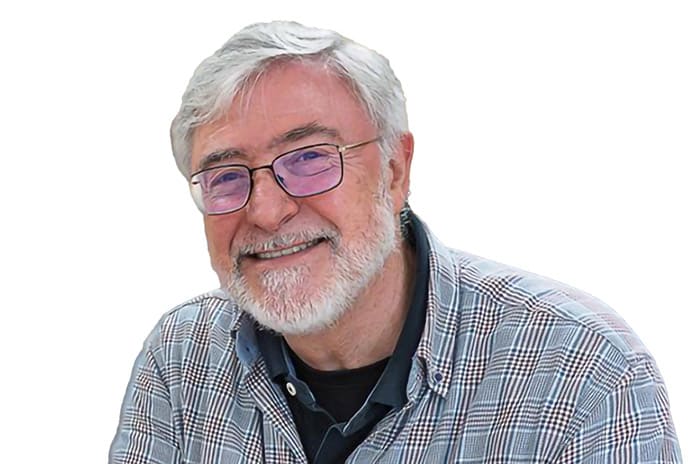 Andrés Jiménez Abad, filósofo entrevistado sobre Gaudí Foto de Andrés Jiménez Abad, doctor y catedrático de filosofía, entrevistado en la revista Estar sobre Antoni Gaudí